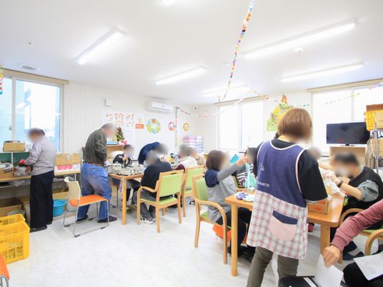 活動中の多目的室