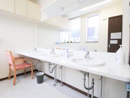 清潔な洗面スペース