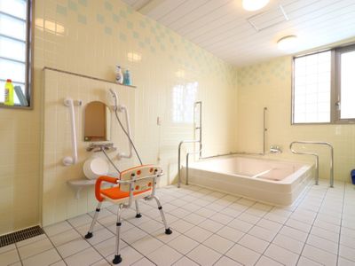 バリアフリーな浴室