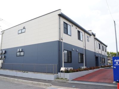 モダンな建物の外観