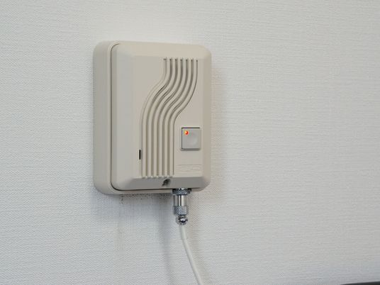 壁掛け型の通信機器