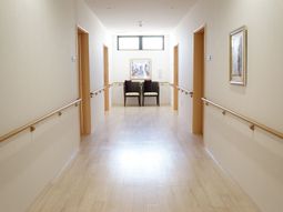 清潔な明るい廊下