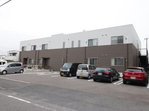 モダンな建物の外観