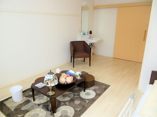 居室の洗面台と家具