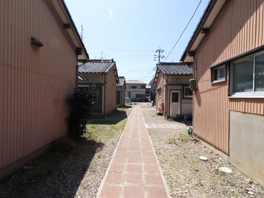 居室前の歩道
