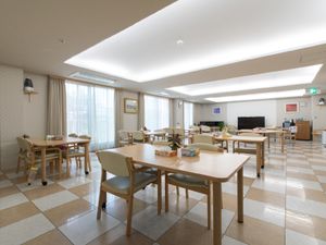 広々とした明るい共用空間