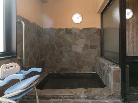 石造り浴室