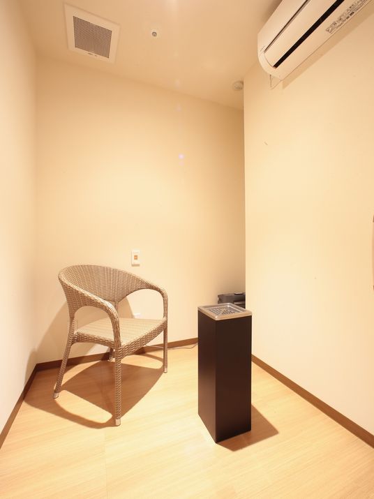 シンプルな居室の一角