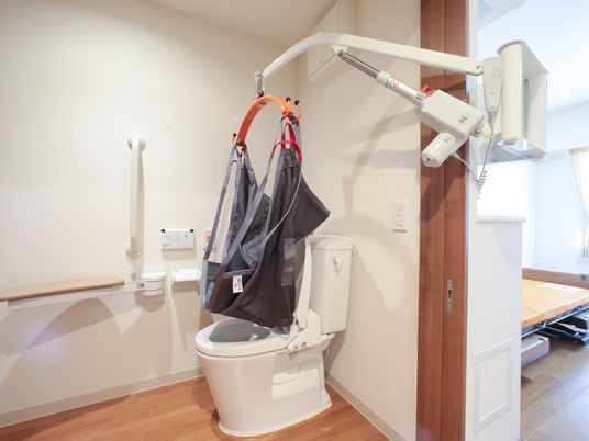 バリアフリーのトイレ設備