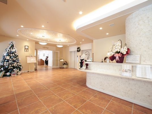 広々としたロビーの様子