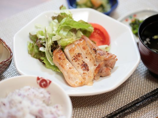彩り豊かな和の食事