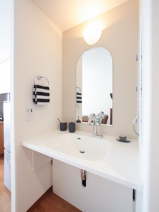 洗面所のクリーンな印象