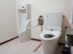 清潔なトイレ設備
