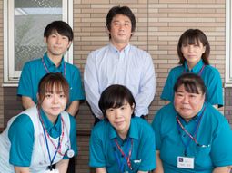 スタッフ集合写真