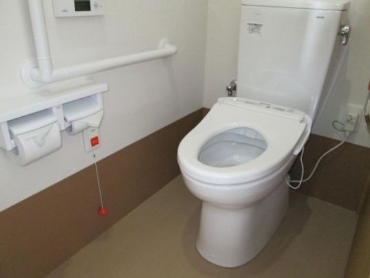 手すり付き快適トイレ