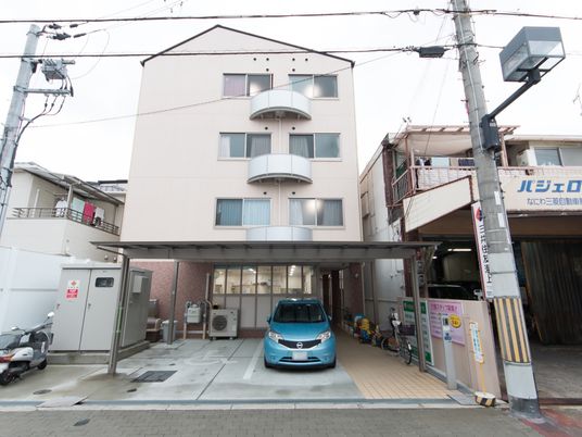 清潔な外観の建物
