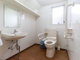 バリアフリートイレ空間