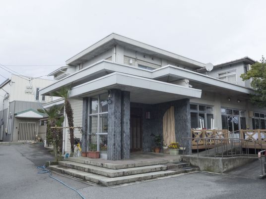 エントランス付近の建物