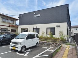 きれいな建物の外観