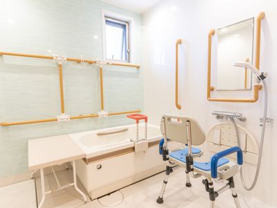 バリアフリーの洗面台設備