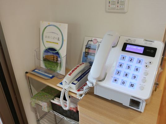 フロントの連絡機能設備