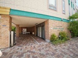 エントランス外観