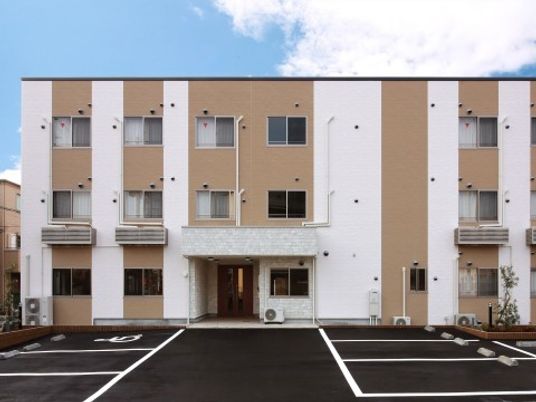 清潔感ある建物正面