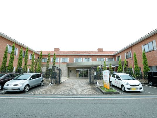 広々としたエントランス風景