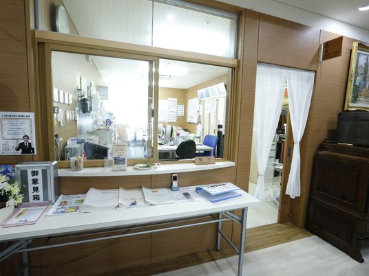 応接カウンターのある部屋