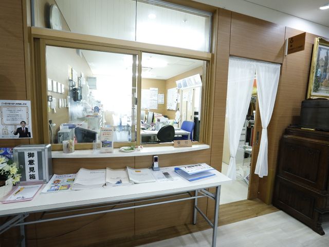 応接カウンターのある部屋