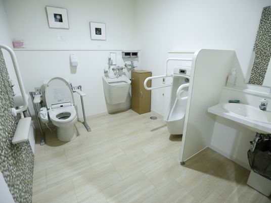 清潔なトイレスペース