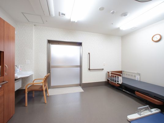 明るく清潔な居室