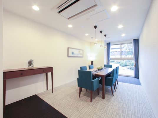 快適なダイニングの風景