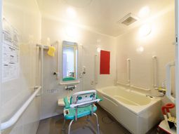 清潔な浴室設備