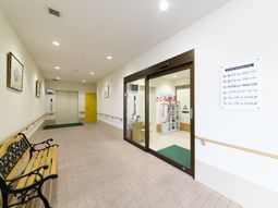 清潔感ある廊下の様子