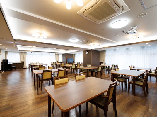広々とした清潔な食堂