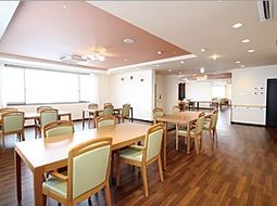 広々とした綺麗な食堂