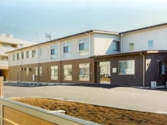 明るい日差しの居室