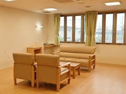 ゆったりとしたラウンジ空間