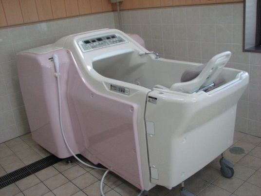 最新式浴槽機器