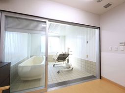 清潔な浴室設備