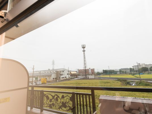 広々とした景色のバルコニー