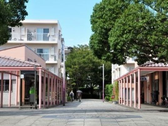 清潔感あるエントランス