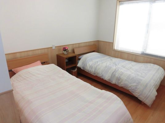 清潔なシンプル居室