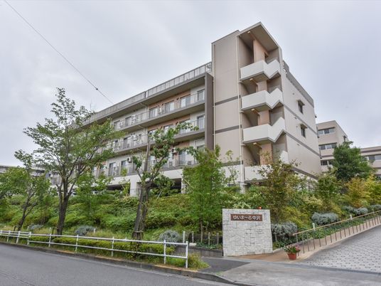 緑豊かな外観