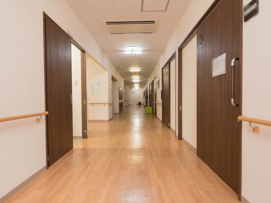 清潔な廊下の風景