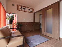 暖かみのある居室の一角