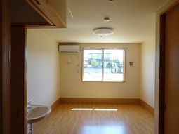 明るい空間の居室