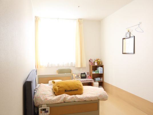 暖かみのある明るい居室