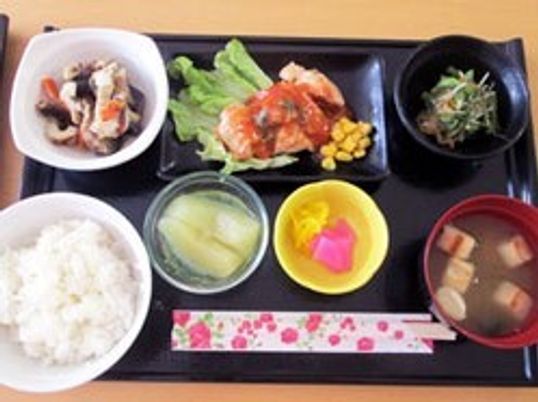 栄養バランスの取れた食事内容